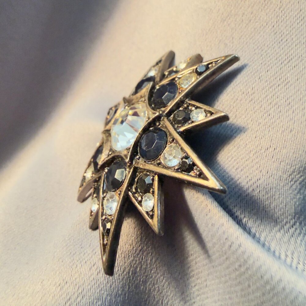 Star Brooch Black Clear Glass Rhinestone Silver Tone Starburst Pin 2.25" - Picture 6 of 7